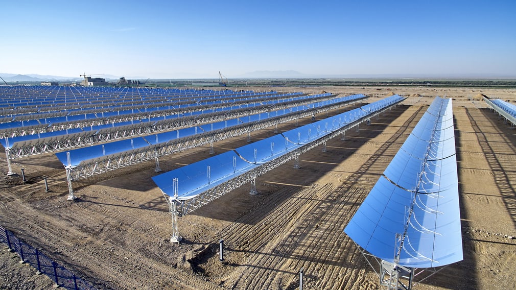 concentrated solar power vs photovoltaic systems